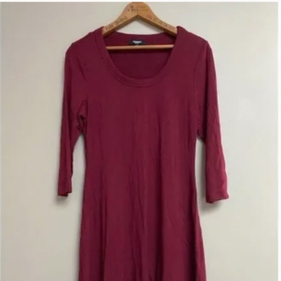 Tops - Premise burgundy swing scoopneck dress